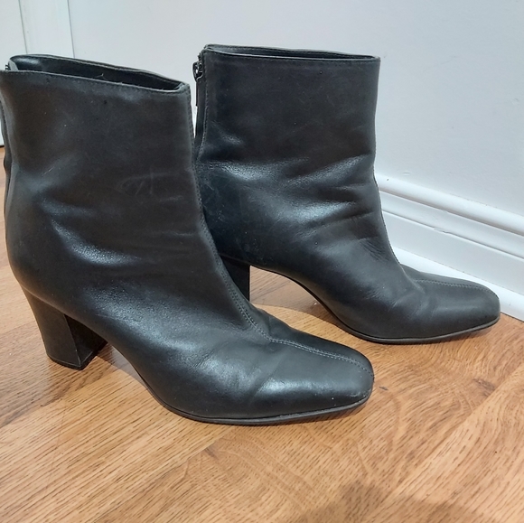 Leather boots - Picture 4 of 5